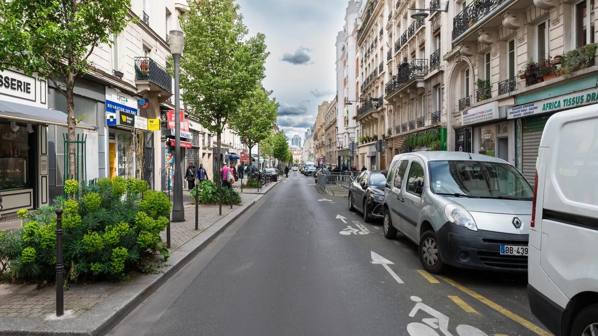 Trendy 1Bd Retreat With Patio Goutte D'Or Apartment Paris France
